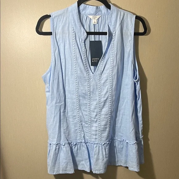 Crown and ivy eyelet large top v neck tiered NWT blue crochet - Picture 1 of 5